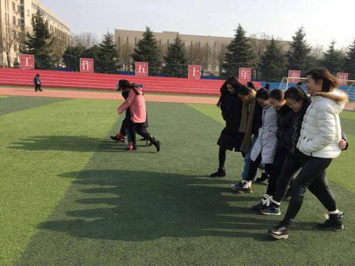 融藝術(shù)于方寸，展創(chuàng)意在生活——藝術(shù)設(shè)計(jì)學(xué)院寢室文化節(jié)趣味文化藝術(shù)交流活動(dòng)策劃